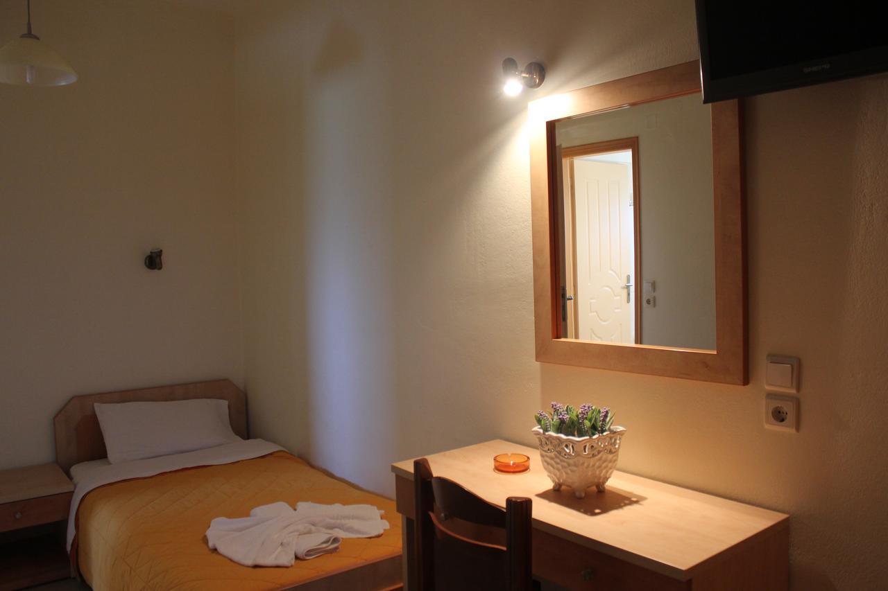 Virgin Mary Apartment Rodakino Exterior photo